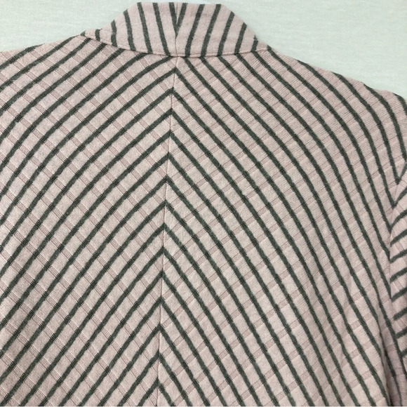 New Chico's Light Pink Striped Knit Open Front Cardigan size Large/2 - Picture 8 of 10